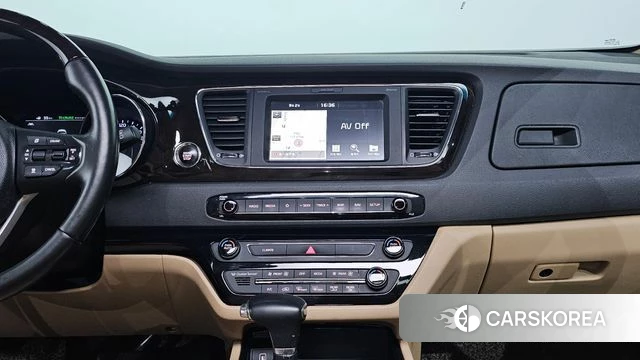 Kia The New Carnival 2018 Черный из Кореи, фото 5