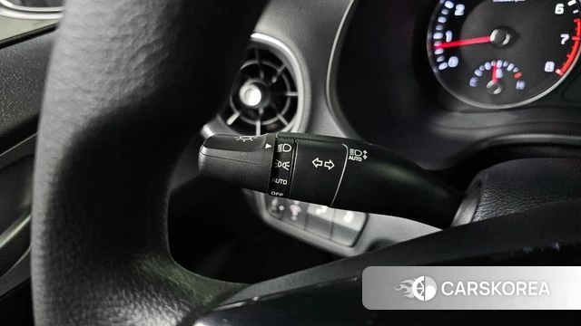 Kia The New K3 2nd generation 2023 Белый из Кореи, фото 5