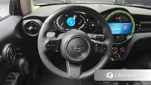 Mini Cooper 2024 Белый из Кореи, фото 5