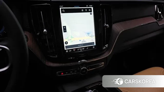 Volvo XC60 second Generation 2023 Белый из Кореи, фото 5