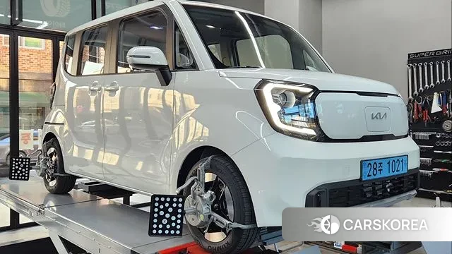 Kia The New Kia Ray EV 2023 Белый из Кореи, фото 5