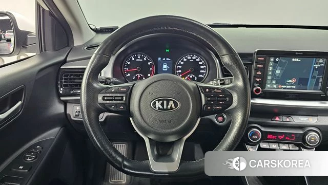 Kia Stonic 2020 Белый из Кореи, фото 5
