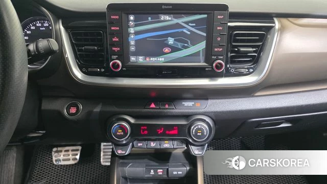 Kia Stonic 2018 Синий из Кореи, фото 5