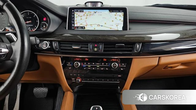BMW X6 (F16) 2018 Белый из Кореи, фото 5