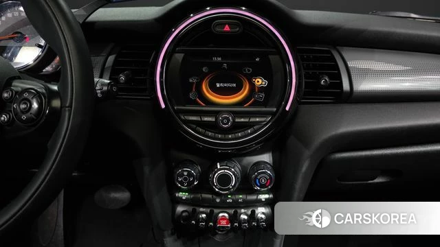 Mini Cooper D 2018 Жемчужный цвет из Кореи, фото 5