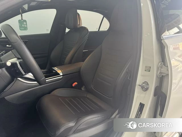 Mercedes-Benz Class C 2022 Белый из Китая, фото 5