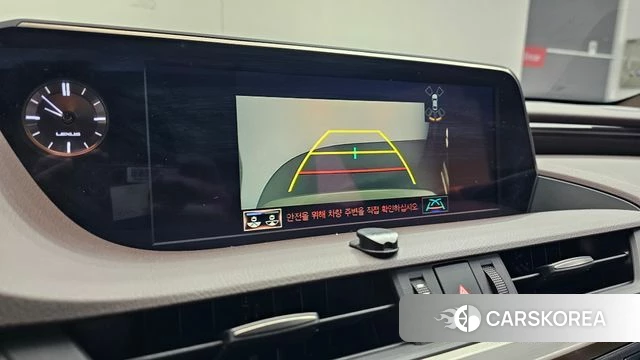 Lexus ES300h 7th generation 2018 Песочный из Кореи, фото 5