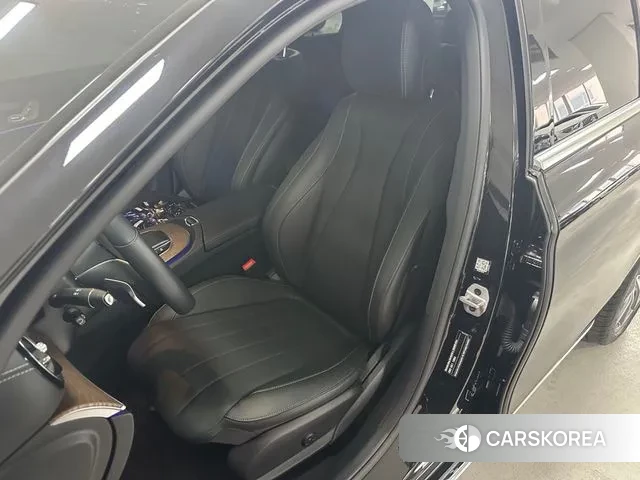 Mercedes-Benz E-Class W213 2022 Черный из Кореи, фото 5