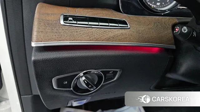 Mercedes-Benz E-Class W213 2019 Белый из Кореи, фото 5