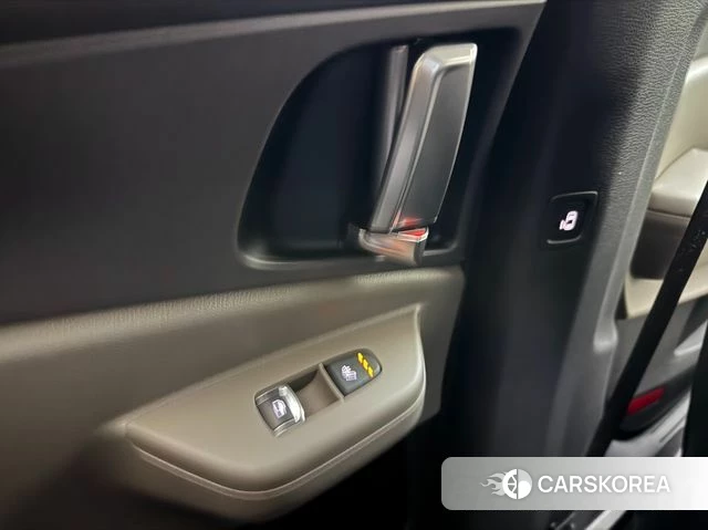 Kia The New Carnival 4th Generation 2025 Черный из Кореи, фото 5