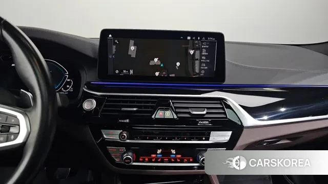 BMW 5 Series (G30) 2023 Черный из Кореи, фото 5