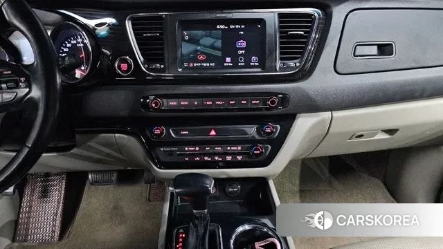 Kia The New Carnival 2018 Белый из Кореи, фото 5