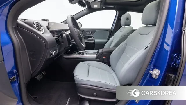 Mercedes-Benz GLA - Class H247 2024 Синий из Кореи, фото 5