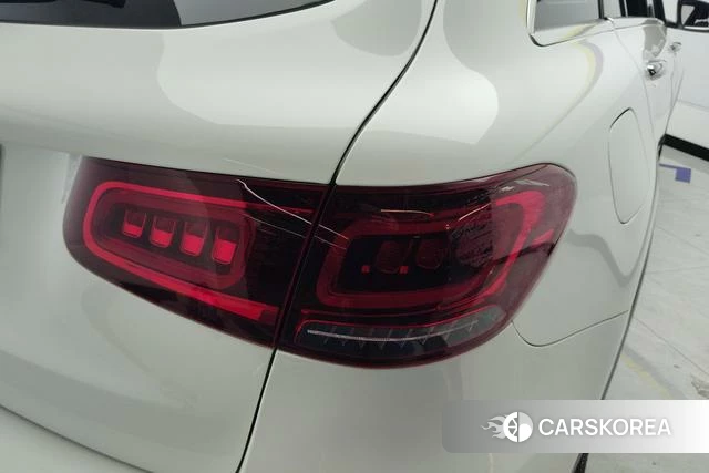 Mercedes-Benz GLC 2021 Белый из Китая, фото 5