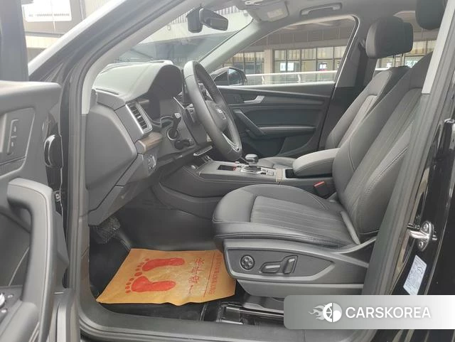 Audi Q5L 2023 Черный из Китая, фото 5