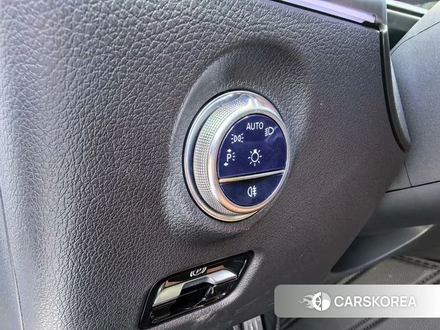 Mercedes-Benz Class C 2023 Белый из Китая, фото 5