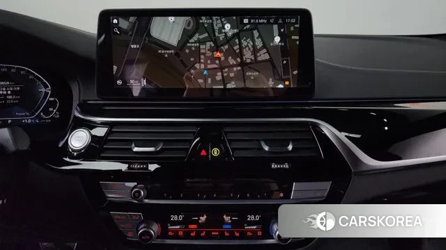 BMW 5 Series (G30) 2021 Черный из Кореи, фото 5