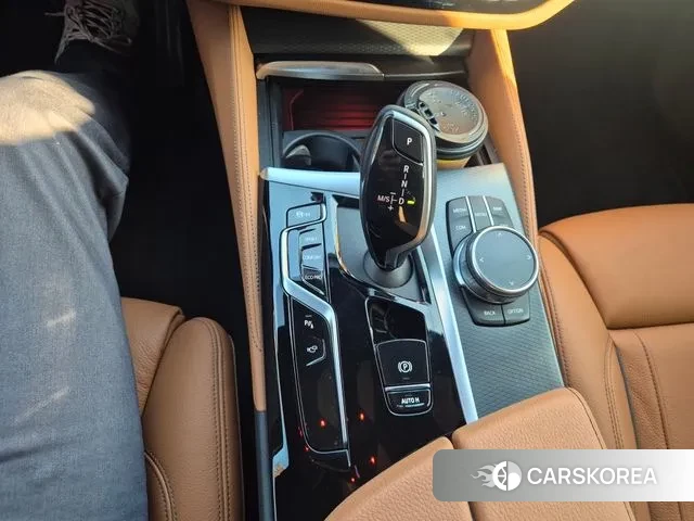 BMW 5 Series (G30) 2021 Черный из Кореи, фото 5