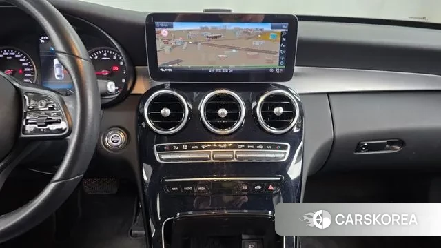 Mercedes-Benz C-Class W205 2019 Белый из Кореи, фото 5