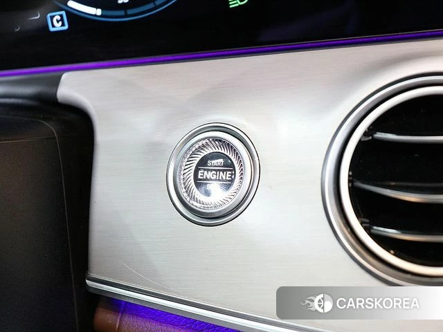 Mercedes-Benz E-Class W213 2021 Белый из Кореи, фото 5