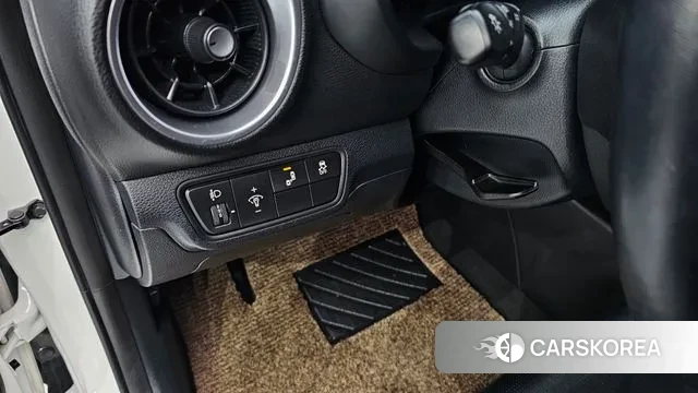 Kia The New K3 2nd generation 2021 Белый из Кореи, фото 5