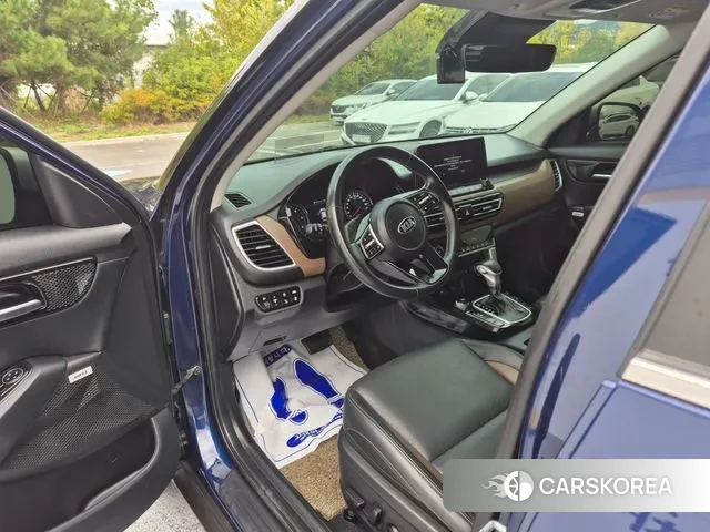 Kia Seltos 2020 Синий из Кореи, фото 5