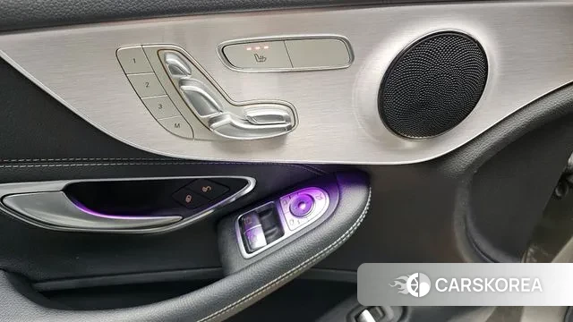 Mercedes-Benz C-Class W205 2020 Песочный из Кореи, фото 5