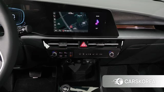 Kia Di Ol Nu Niro 2025 Белый из Кореи, фото 5