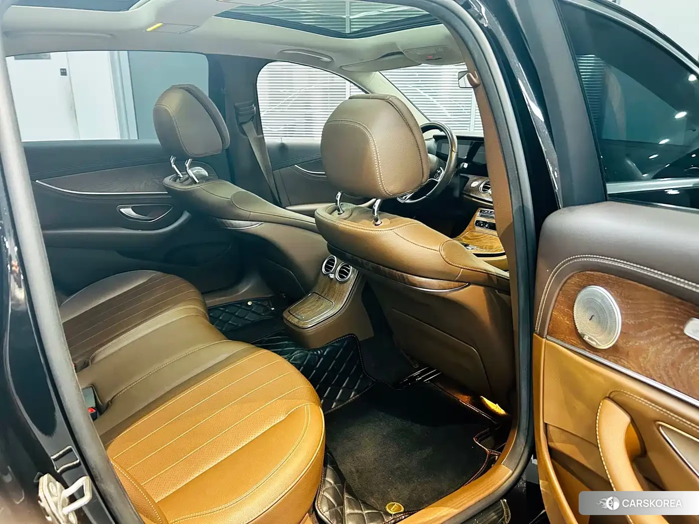 Mercedes-Benz E-Class 2023 Черный из Китая, фото 5