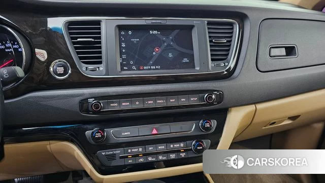 Kia The New Carnival 2018 Белый из Кореи, фото 5