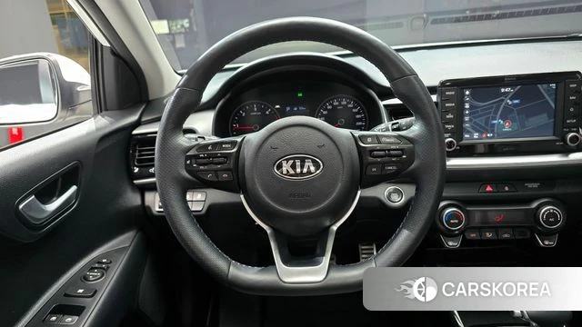 Kia Stonic 2018 Белый из Кореи, фото 5