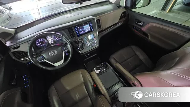 Toyota Sienna 2019 Белый из Кореи, фото 5