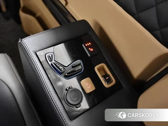 Kia The New Carnival 2018 Черный из Кореи, фото 5