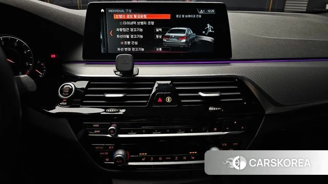 BMW 5 Series (G30) 2018 Цвет галактики из Кореи, фото 5