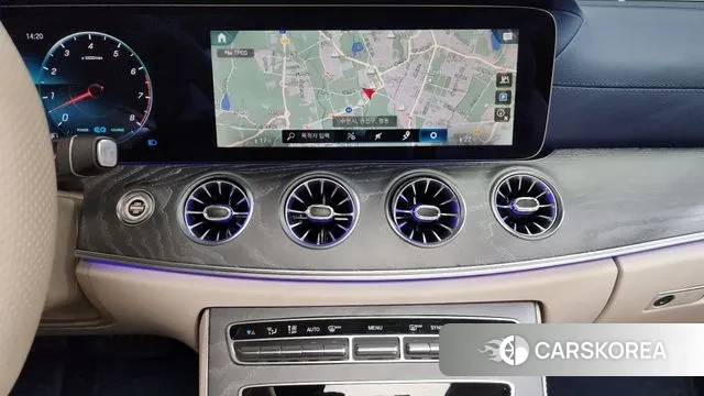 Mercedes-Benz E-Class W213 2023 Белый из Кореи, фото 5