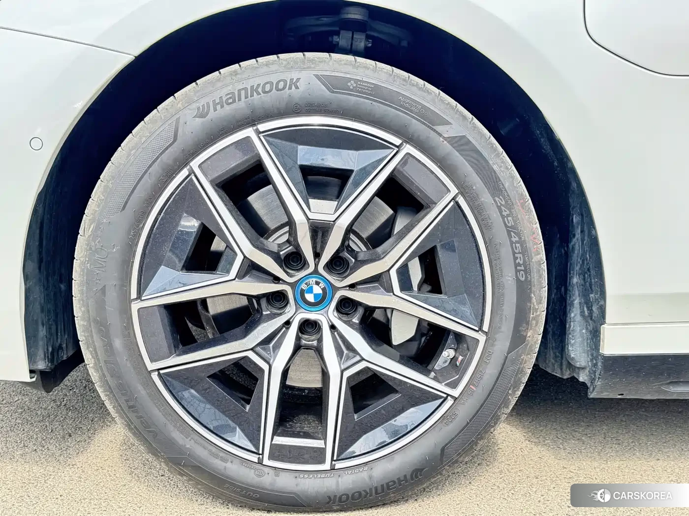 BMW i5 2025 Белый из Китая, фото 5