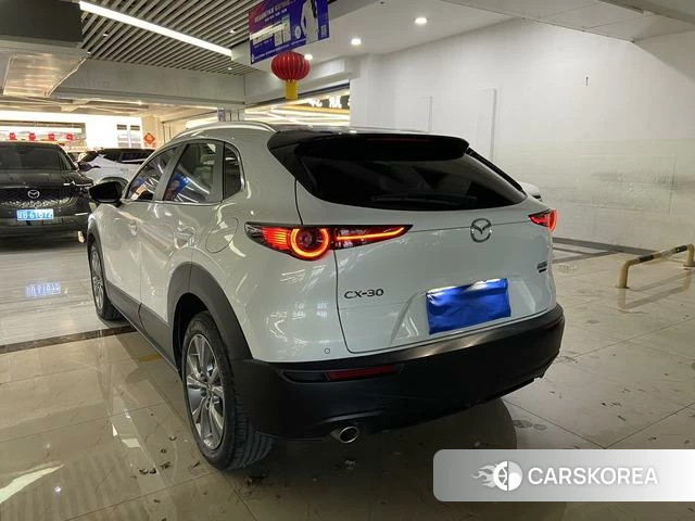 Mazda CX-30 2022 Белый из Китая, фото 5