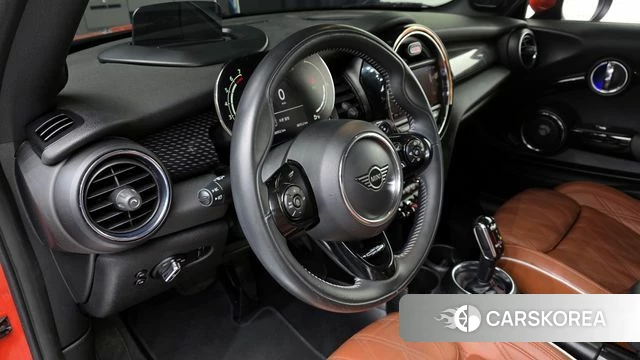 Mini Cooper S Convertible 2021 Оранжевый из Кореи, фото 5