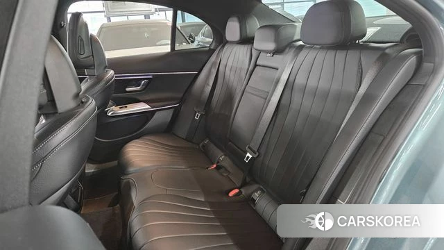 Mercedes-Benz E-Class W214 2025 Небесно-голубой из Кореи, фото 5