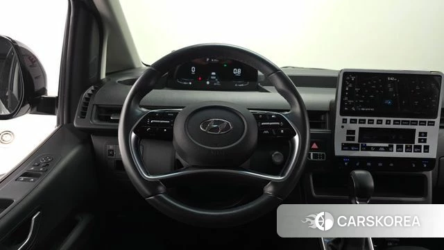 Hyundai Staria 2022 Белый из Кореи, фото 5