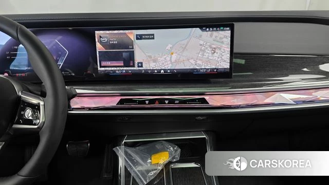 BMW 7 Series (G70) 2026 Черный из Кореи, фото 5