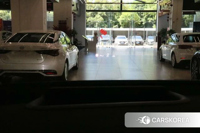 Mercedes-Benz EQE SUV 2024 Серебристо-серый из Китая, фото 5