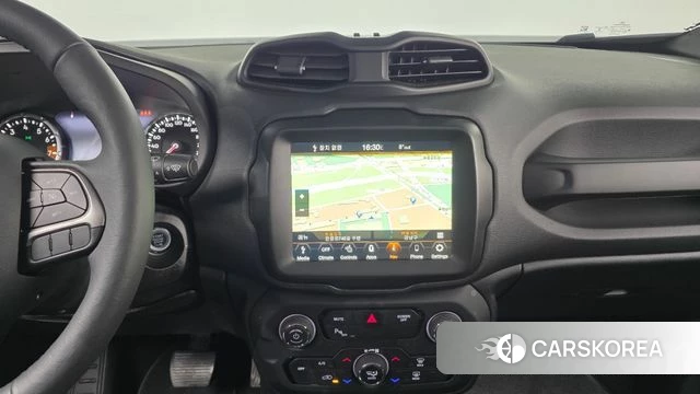 Jeep Renegade 2022 Белый из Кореи, фото 5