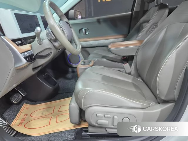 Hyundai Ionic 5 2021 Серебристо-серый из Кореи, фото 5
