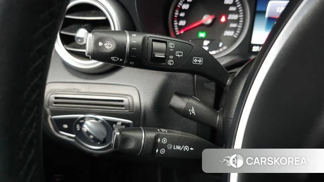 Mercedes-Benz GLC-Class X253 2019 Белый из Кореи, фото 5