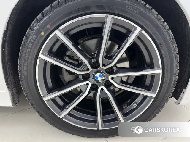 BMW 3 series 2022 Белый из Китая, фото 5