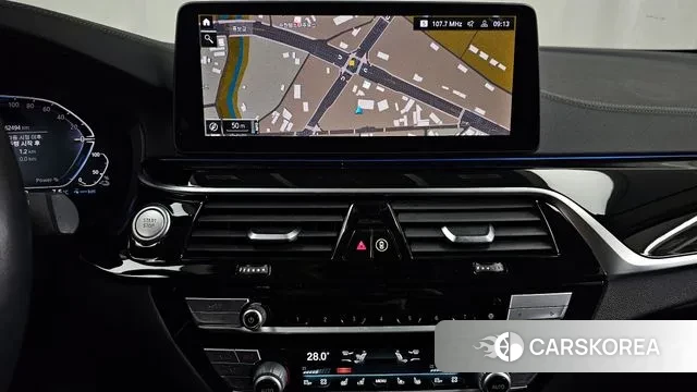 BMW 5 Series (G30) 2021 Синий из Кореи, фото 5