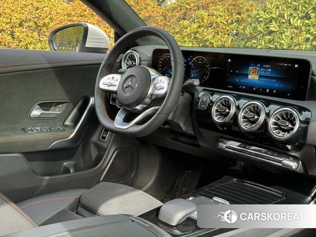 Mercedes-Benz CLA (import) 2023 Белый из Китая, фото 5