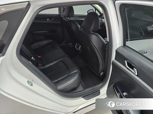 Kia K5 3rd generation 2022 Белый из Кореи, фото 5