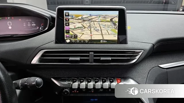 Peugeot 5008 second generation 2018 Серебряный из Кореи, фото 5